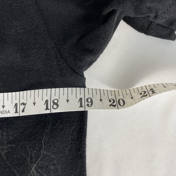 Harry Potter Wizarding World T-Shirt Size M Universal Orlando Hogwarts Castle - Picture 4 of 5